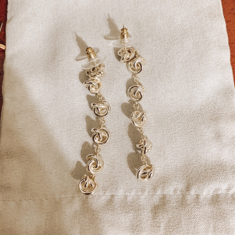 Kendra Scott knot earrings